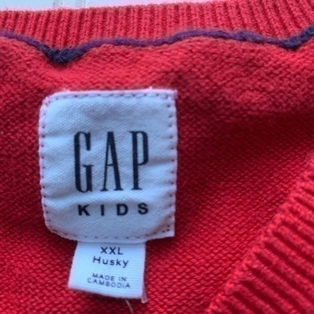 Gap sweater NWOT husky 2XL
